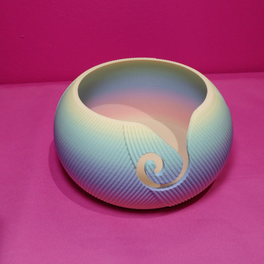 3D-Printed Ombre Yarn Bowl – Lightweight & Durable Gradient Yarn Holder