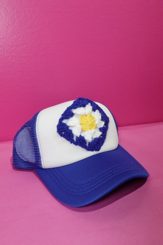 Blue Crochet Trucker Hat with Handmade Granny Square – Adjustable Summer Accessory