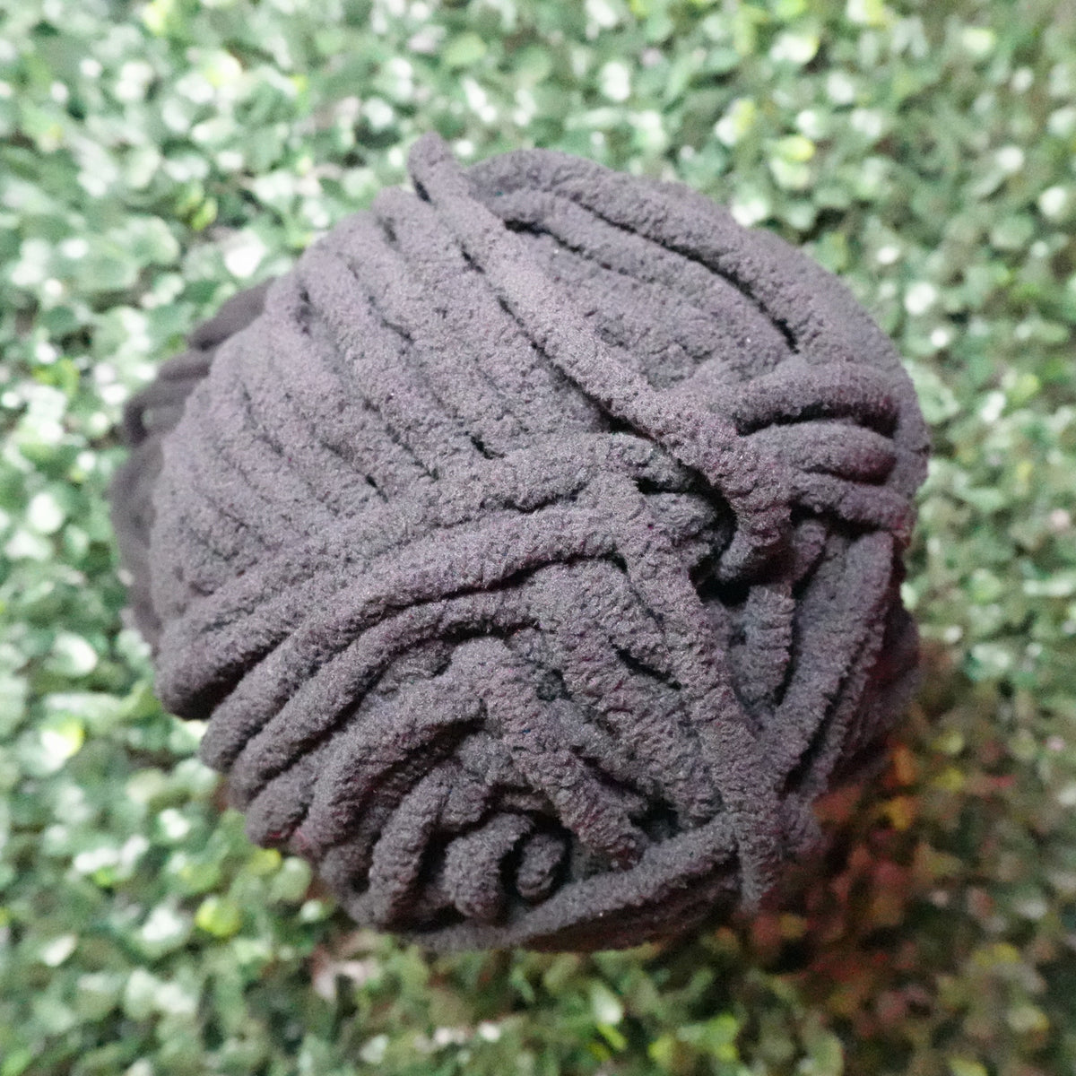 Yarn Chan Plushie Pop Yarn | Midnight